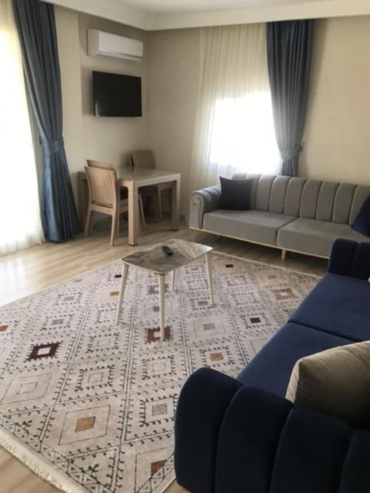 Apartment photo 1