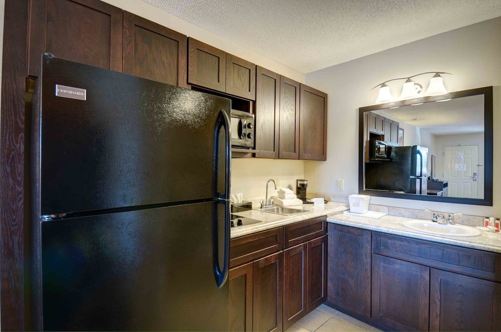 Business Suite photo 3