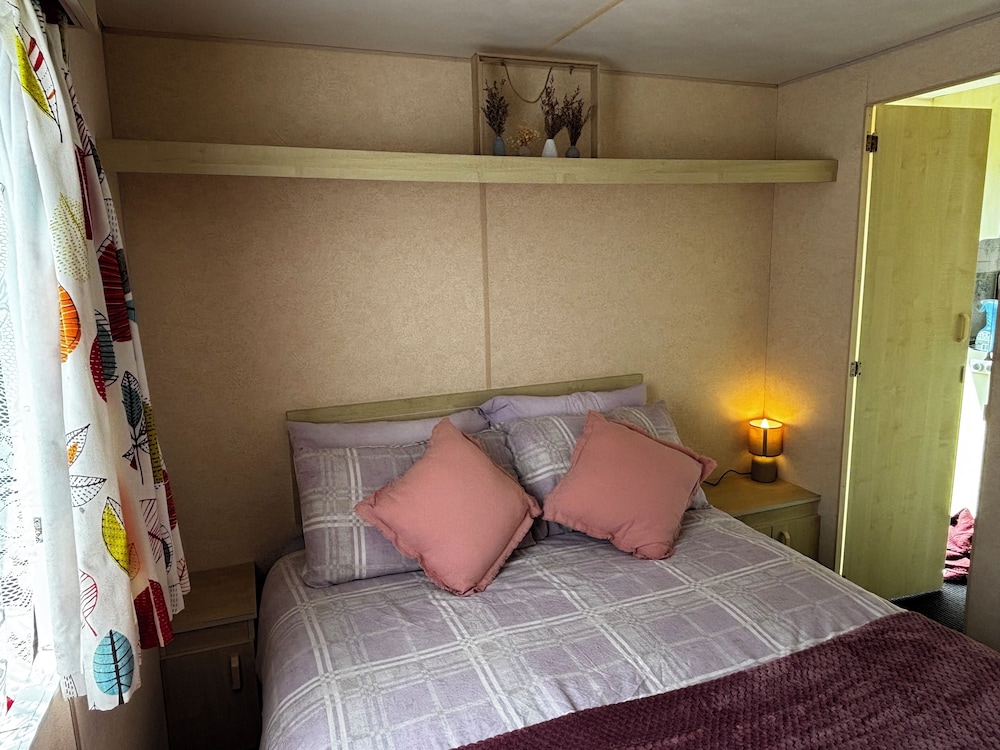 Mobile Home, 2 Bedrooms (Caravan 5) photo 2