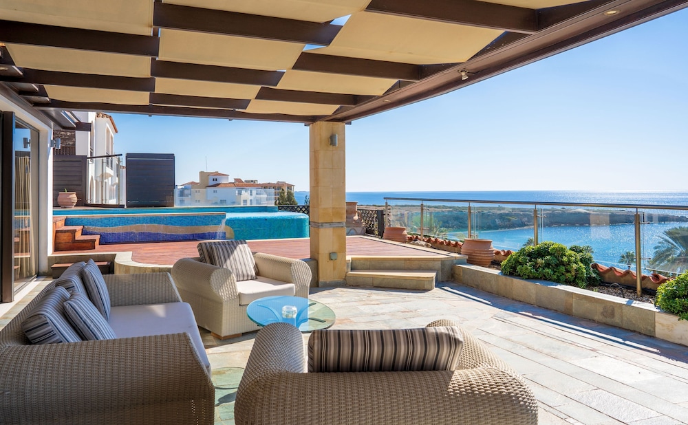 Royal Suite, 1 Bedroom, Sauna, Sea View - Photo 9
