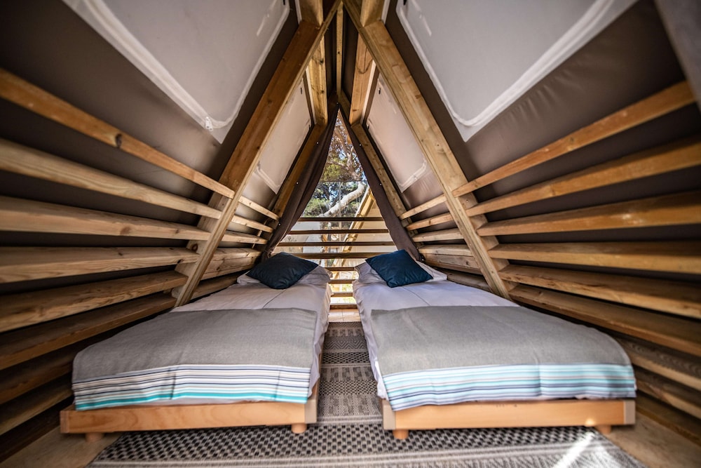 Premium Lodge Tent, 2 Bedrooms (2+2)