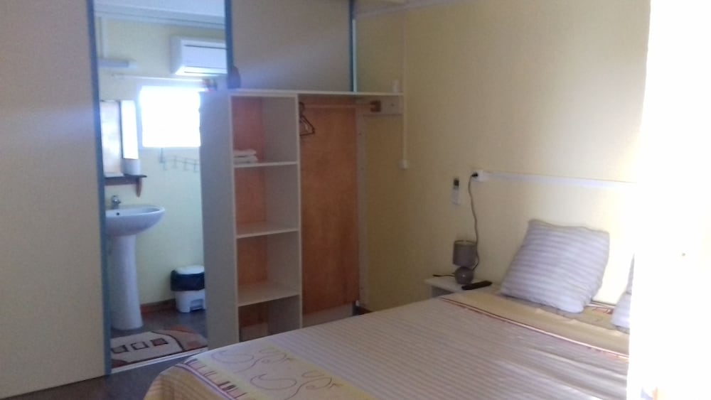 Economy Double Room - air-conditioned room - Photo 4