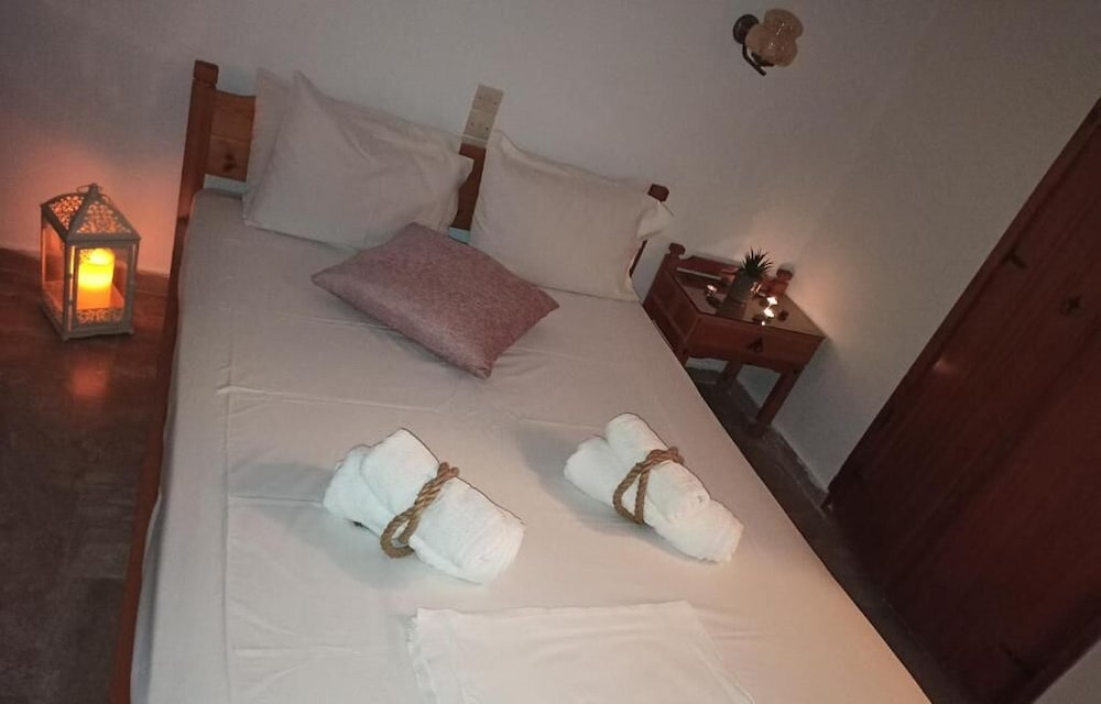 Basic Double Room photo 1