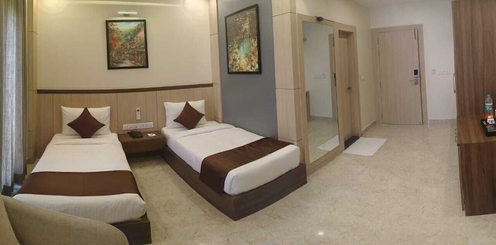 Executive Room - Photo 3
