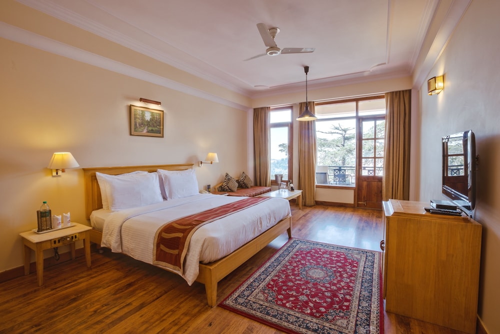 Deluxe Room - Mall road facing with Bathtub - Photo 14