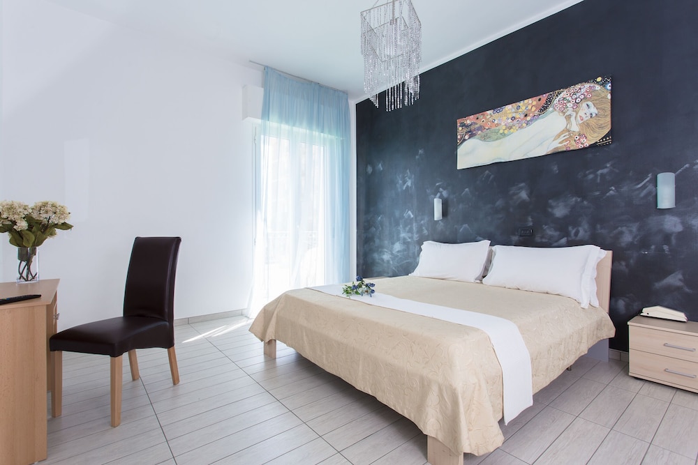 Double or Twin Room photo 1