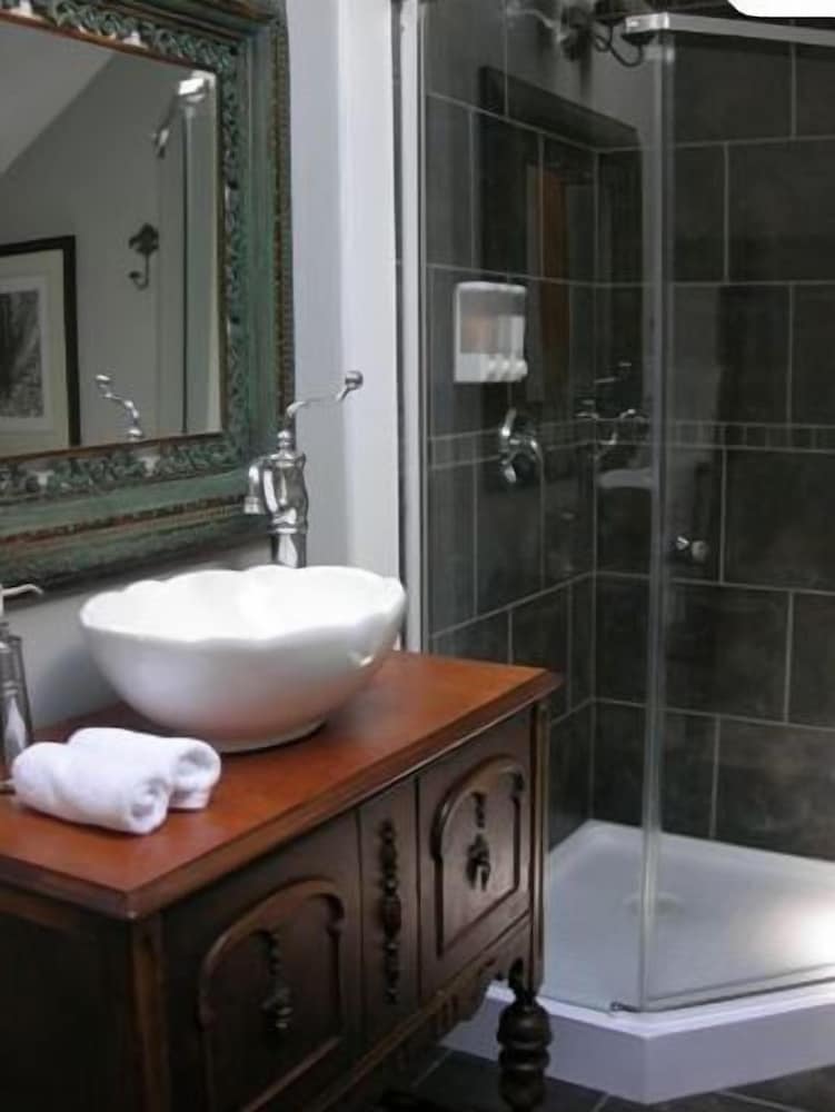 House, 2 Bedrooms, Kitchen photo 2
