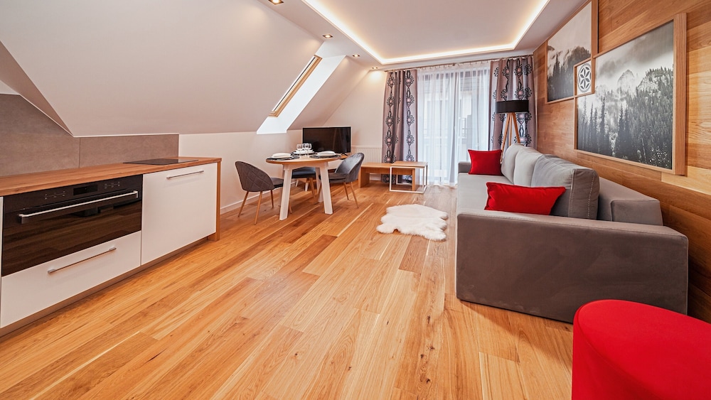 Studio Suite (J11) photo 1