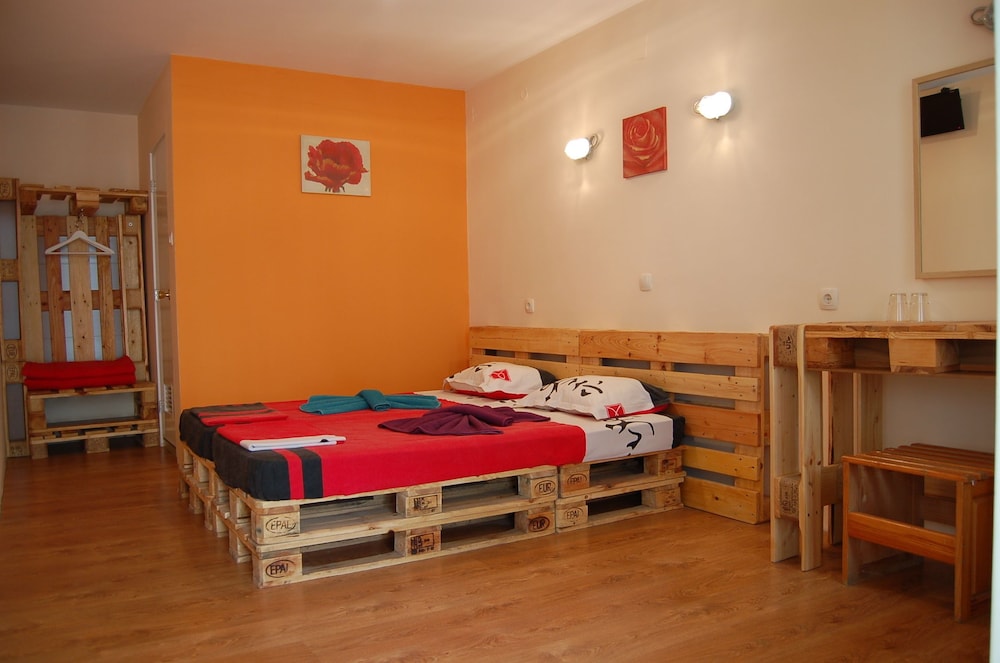 Double Room - Photo 1