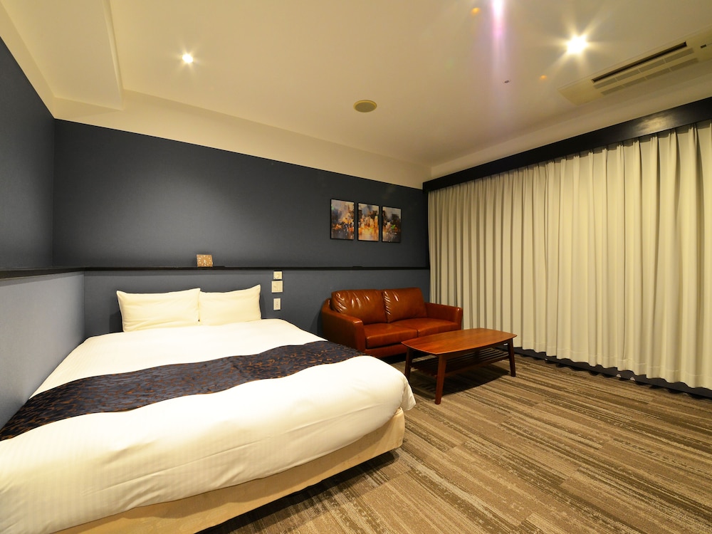 Deluxe Double Room, Non Smoking, Main Building - Photo 1