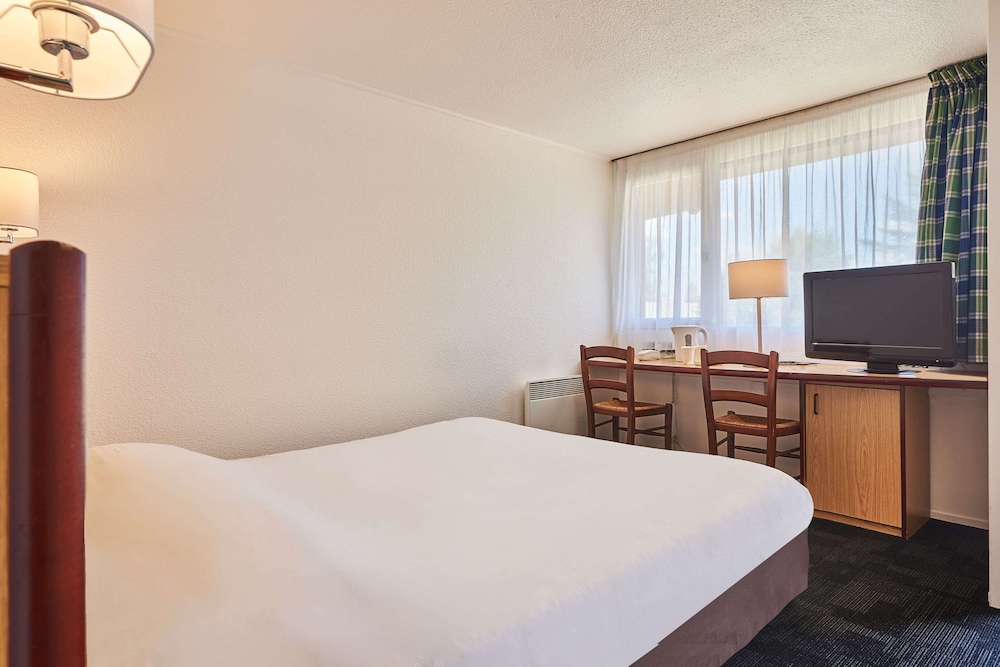 Standard Room, 2 Twin Beds - Photo 3