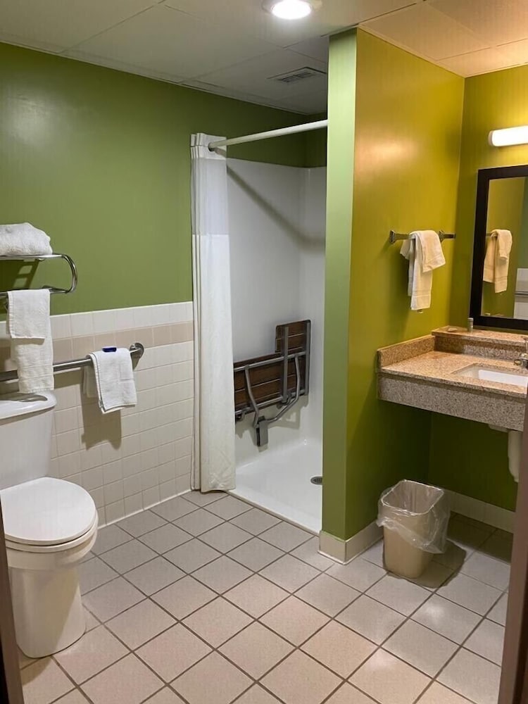American Inn and Suites, Photo 3