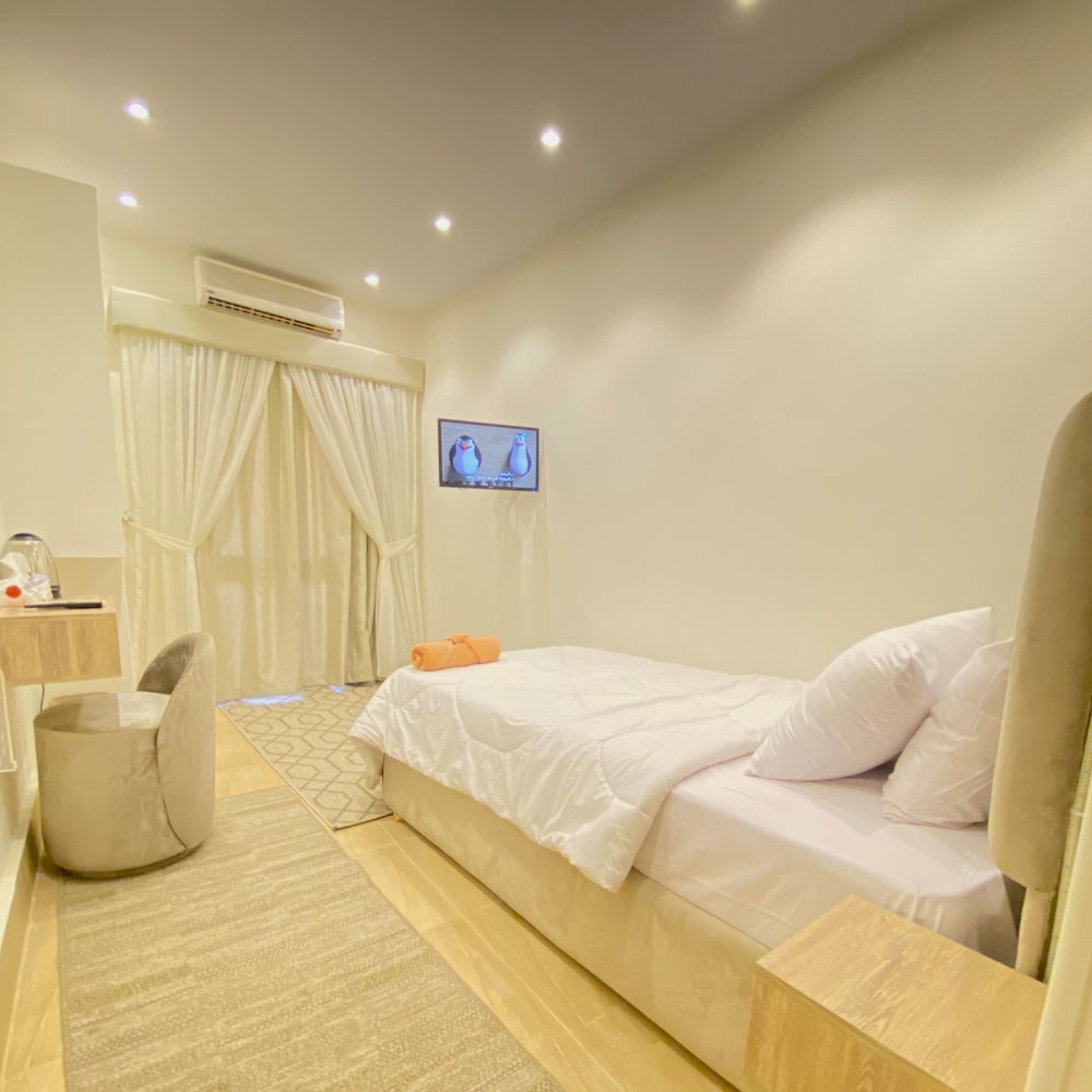 Exclusive Single Room, 1 Twin Bed, City View