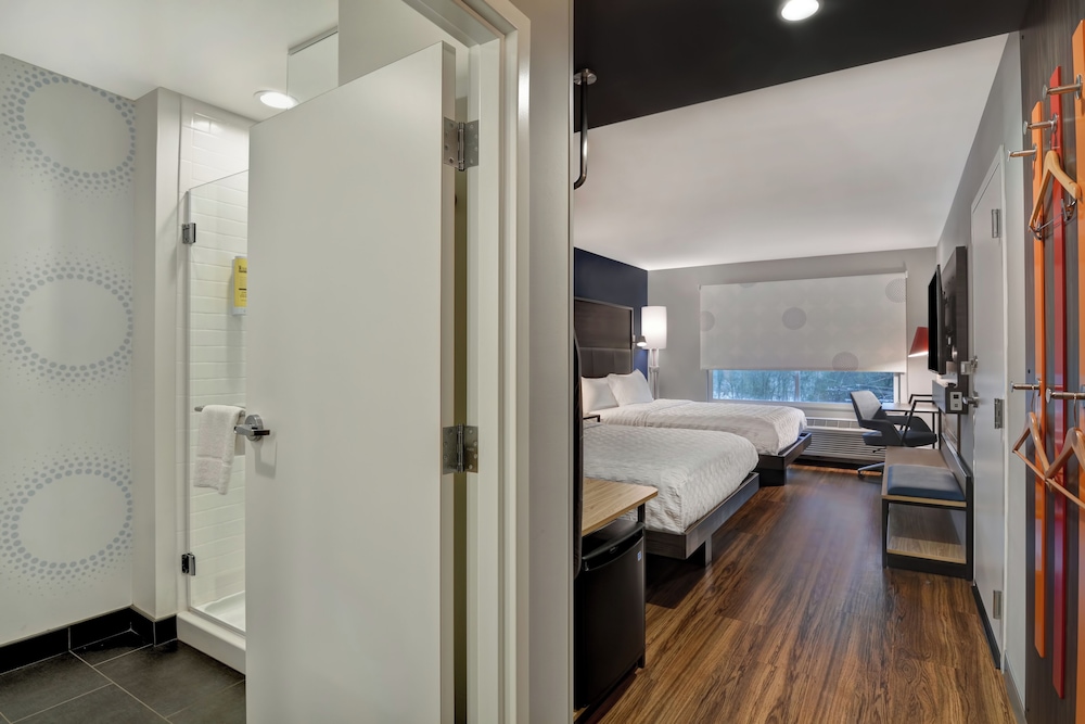 Room, 2 Queen Beds