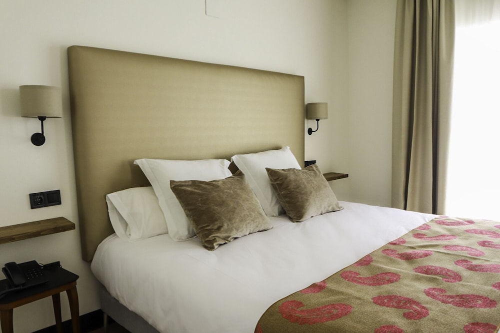 Double Room (Junior Suite, Terrace, Beach View) photo 2