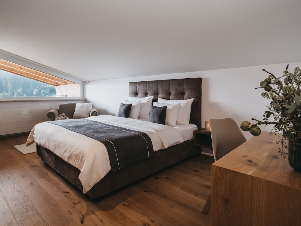 Suite photo 1