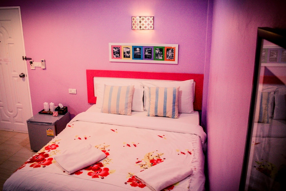 Big Bedroom photo 2