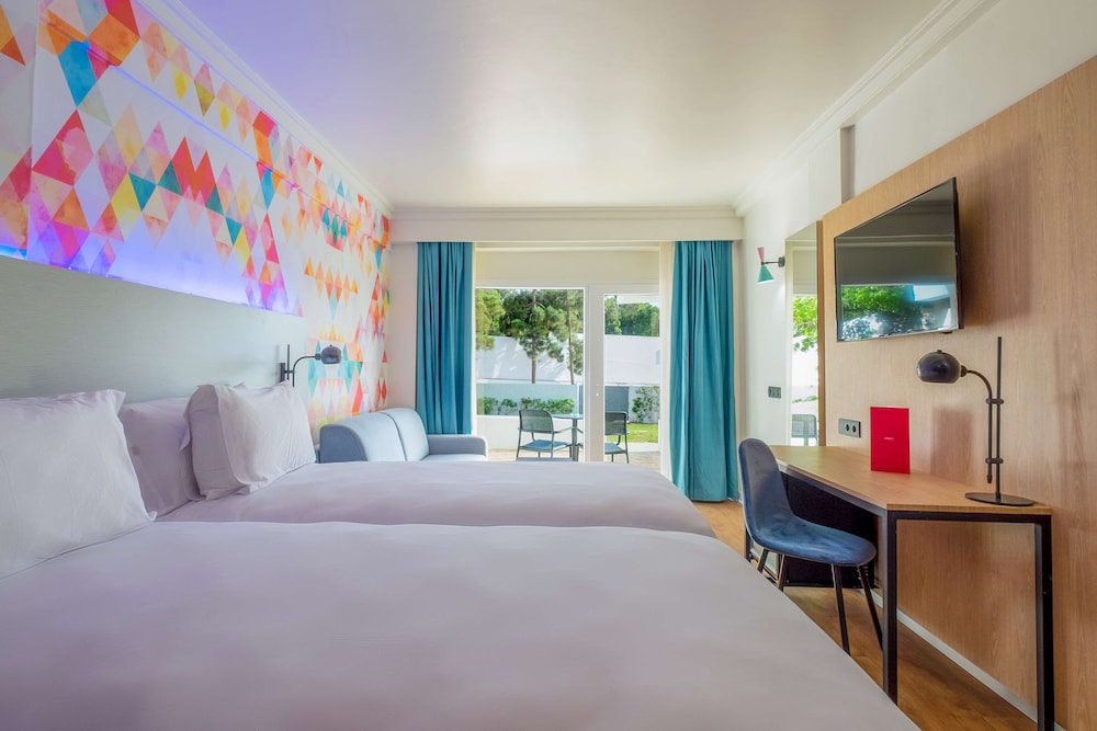 Superior Room - Photo 10