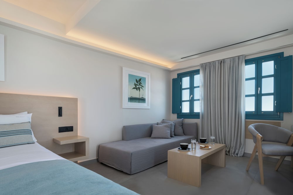 Island Junior Suite - Photo 3