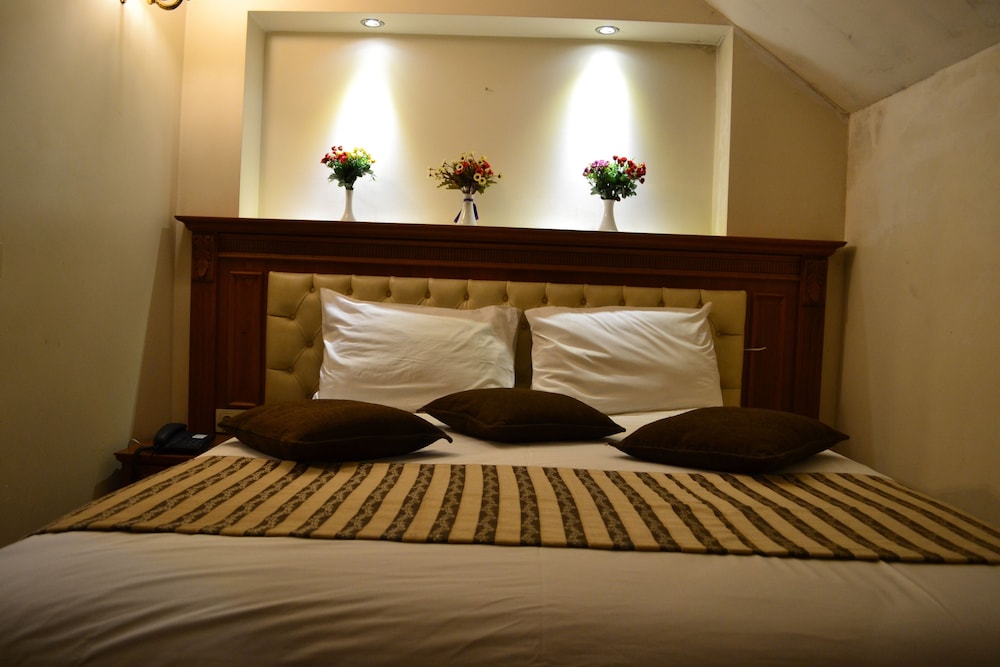 Budget Double Room Single Use photo 3