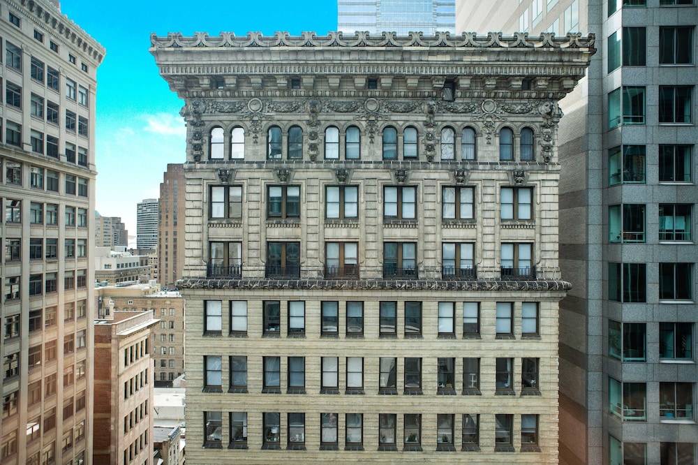 Suite, 1 King Bed, City View - Photo 5