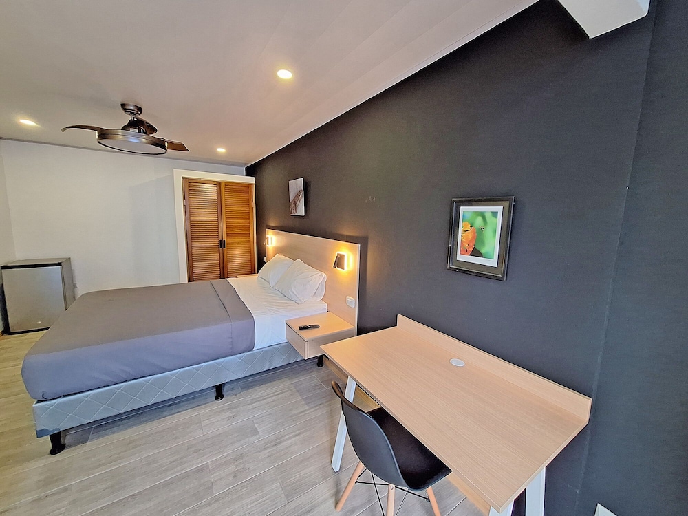 Premier Double Room, Garden View photo 2