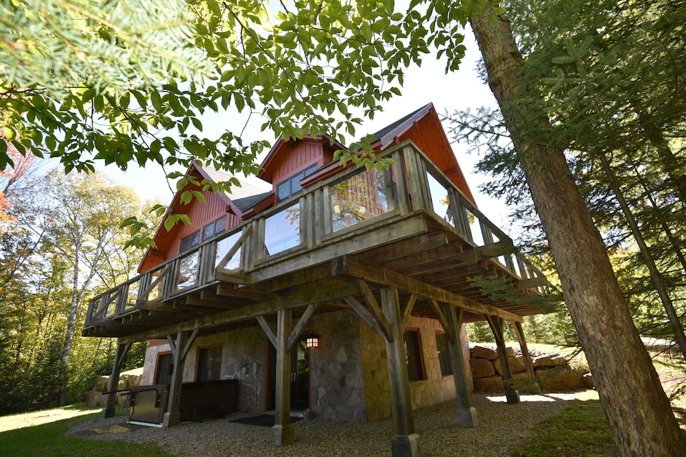 Chalet, 5 Bedrooms, Exterior Hot Tub photo 2