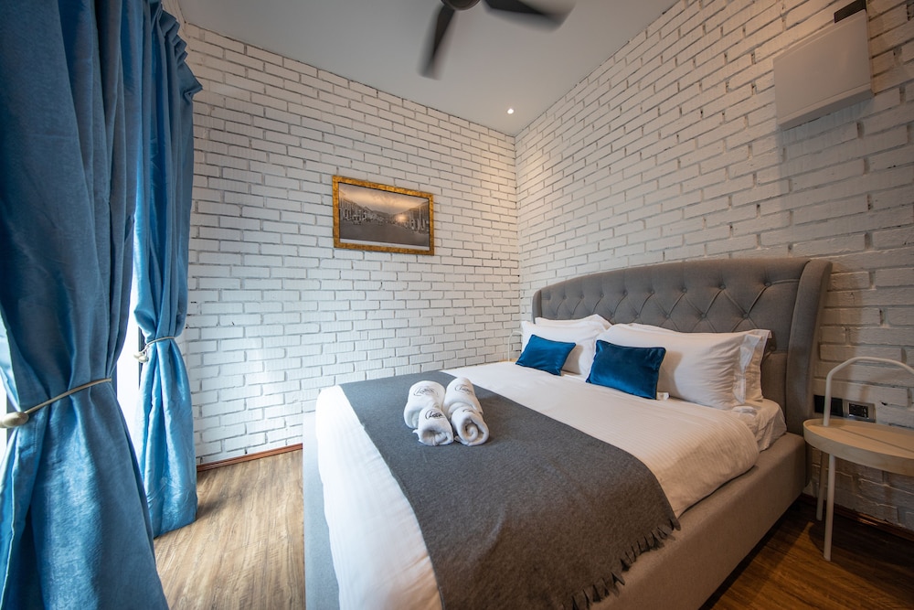 Room, Garden View - Photo 16