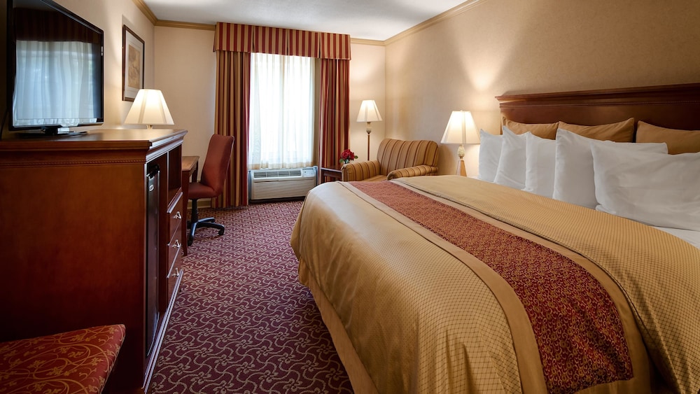 Deluxe Room, 1 Queen Bed, Non Smoking photo 3
