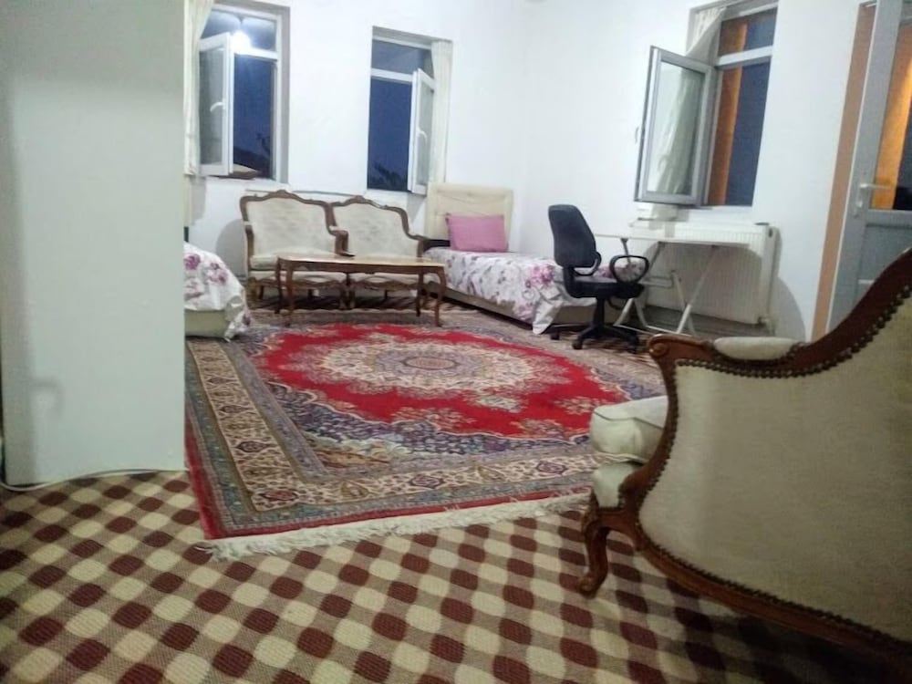 Grand Apartment, 2 Bedrooms, Valley View photo 1