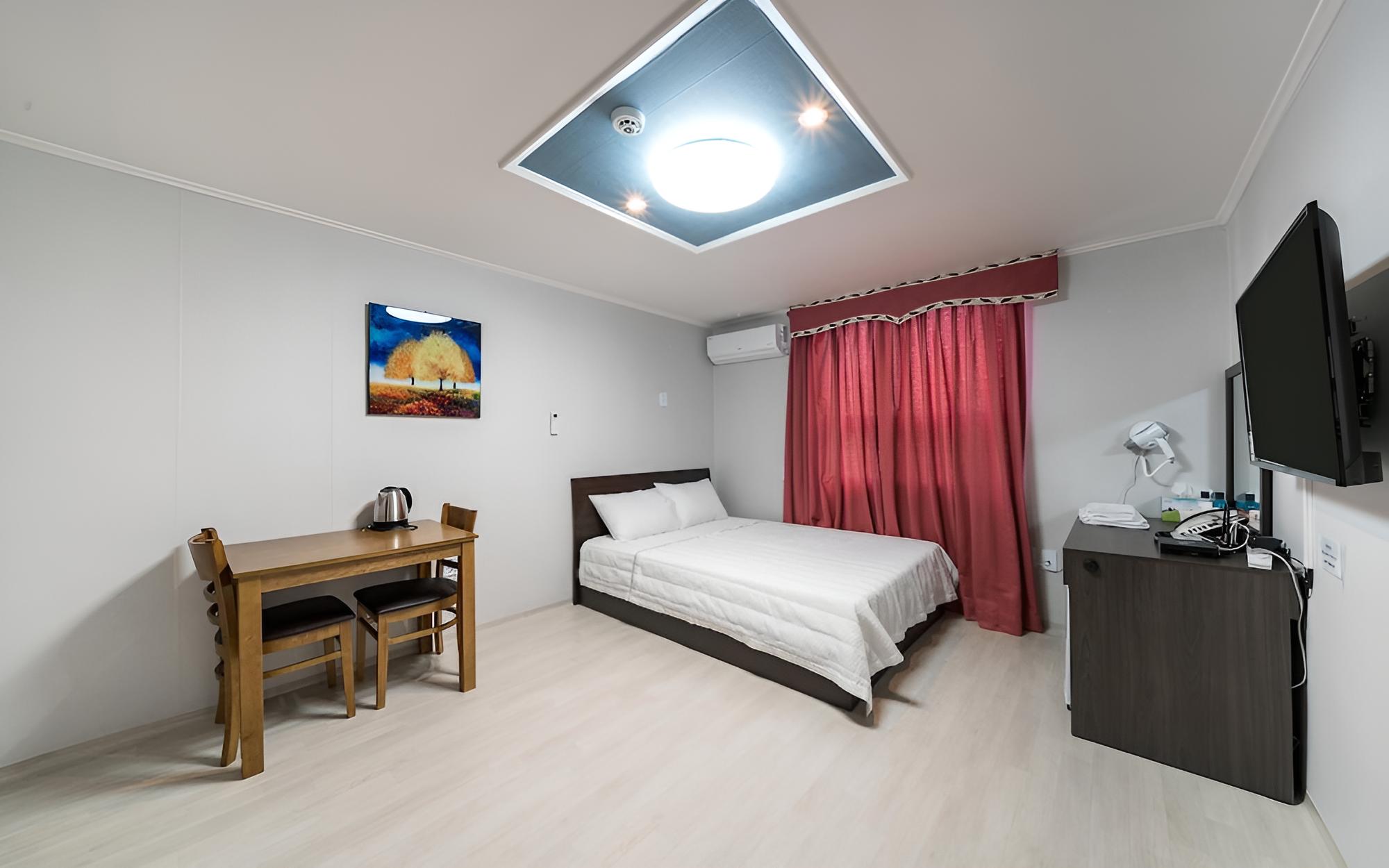 Room (Standard room) - Photo 1