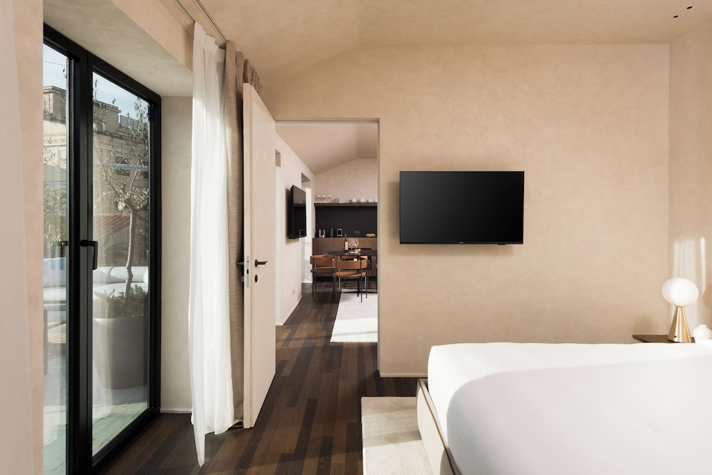 Three-Bedroom Penthouse with Big Terrace photo 2