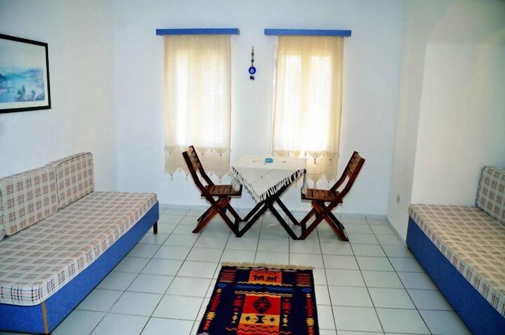 Standard Suite, Garden View - Photo 10
