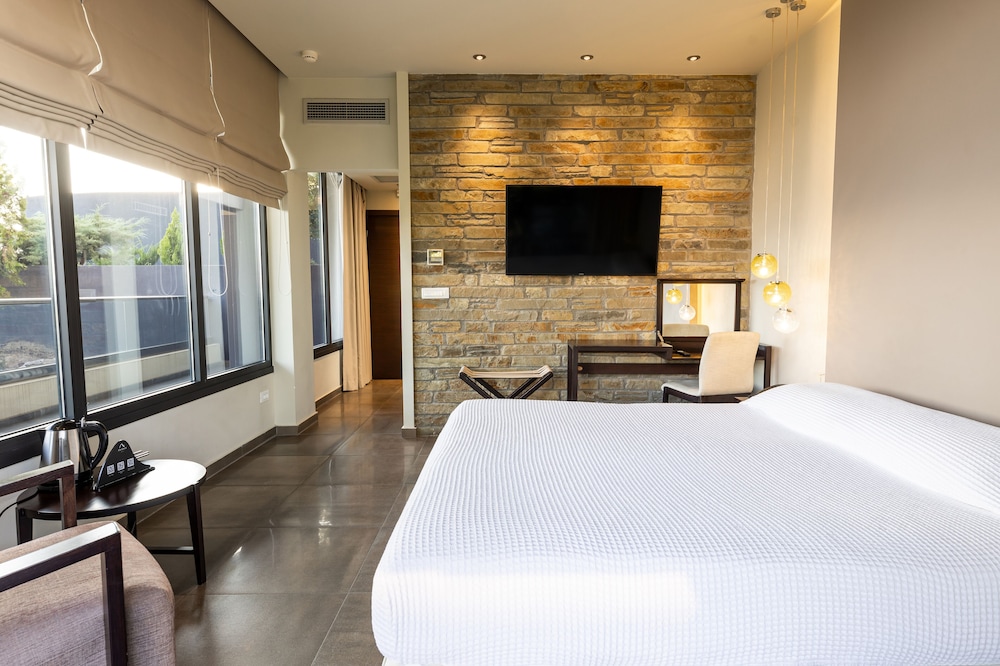 Double Room (Panoramic View) - Photo 2