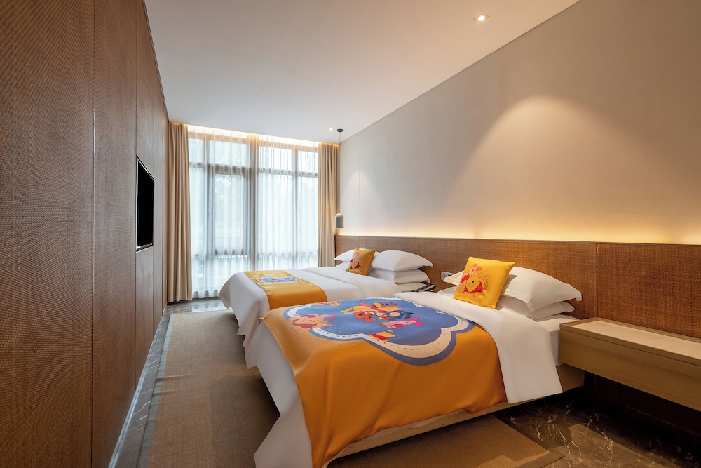 Superior Triple Room, Garden View photo 3