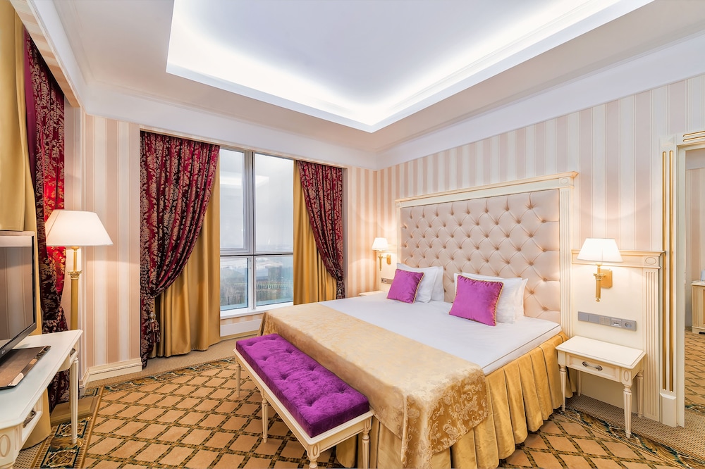 Club Suite