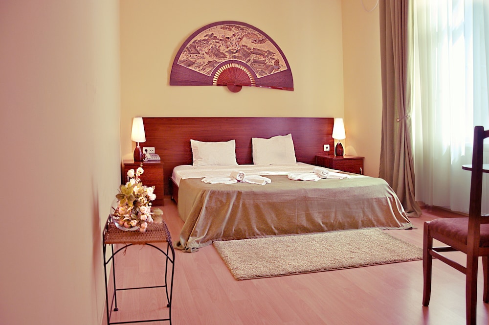 Standard Double Room photo 2
