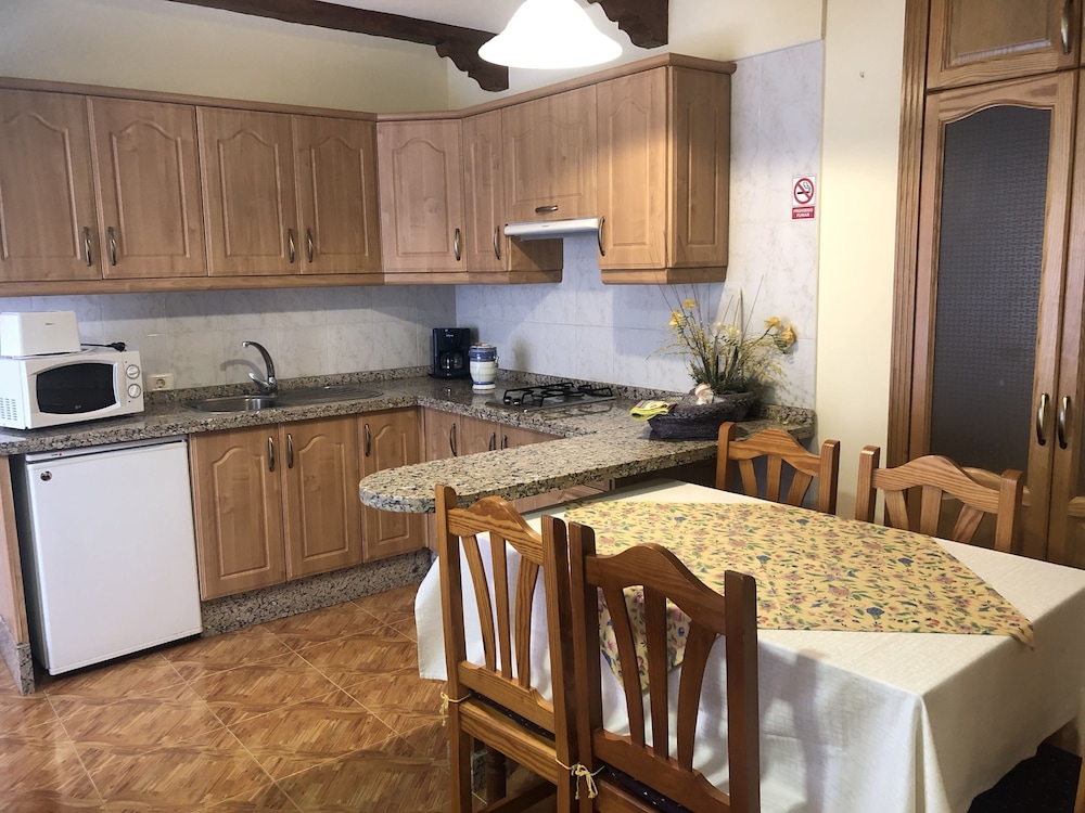 Economy Apartment, 1 Bedroom, Kitchenette - Photo 6