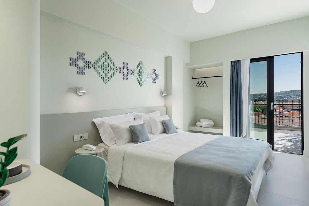 Economy Double Or Twin Room photo 3