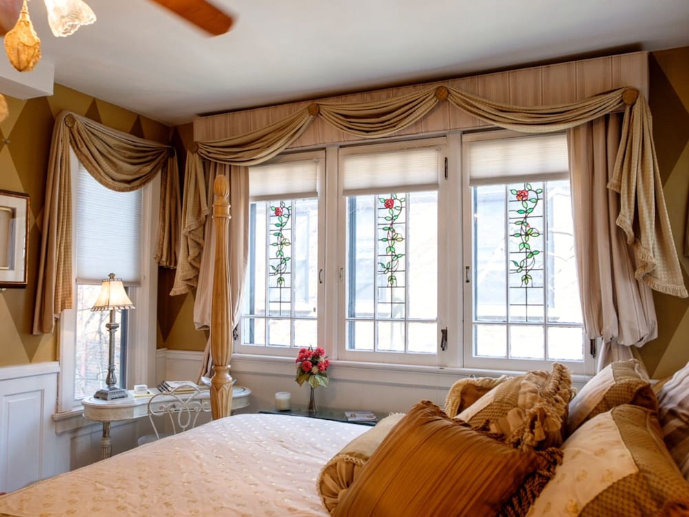 Margaret Rose Room