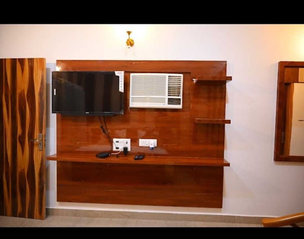 Basic Double or Twin Room
