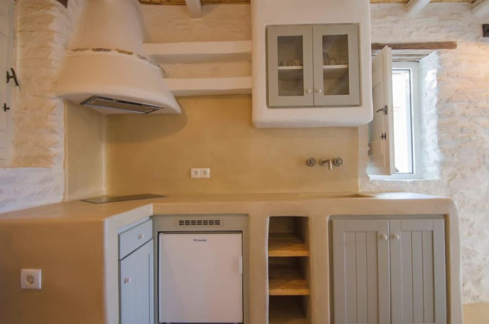 Traditional Studio (Superior) - Photo 18