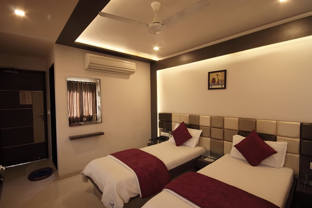 Exclusive Double or Twin Room photo 2