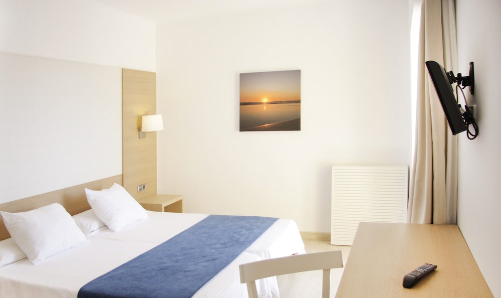 Standard Double Room - Photo 5