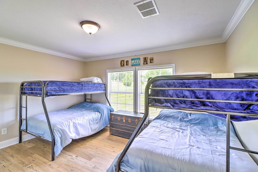 House (4 Bedrooms) photo 1