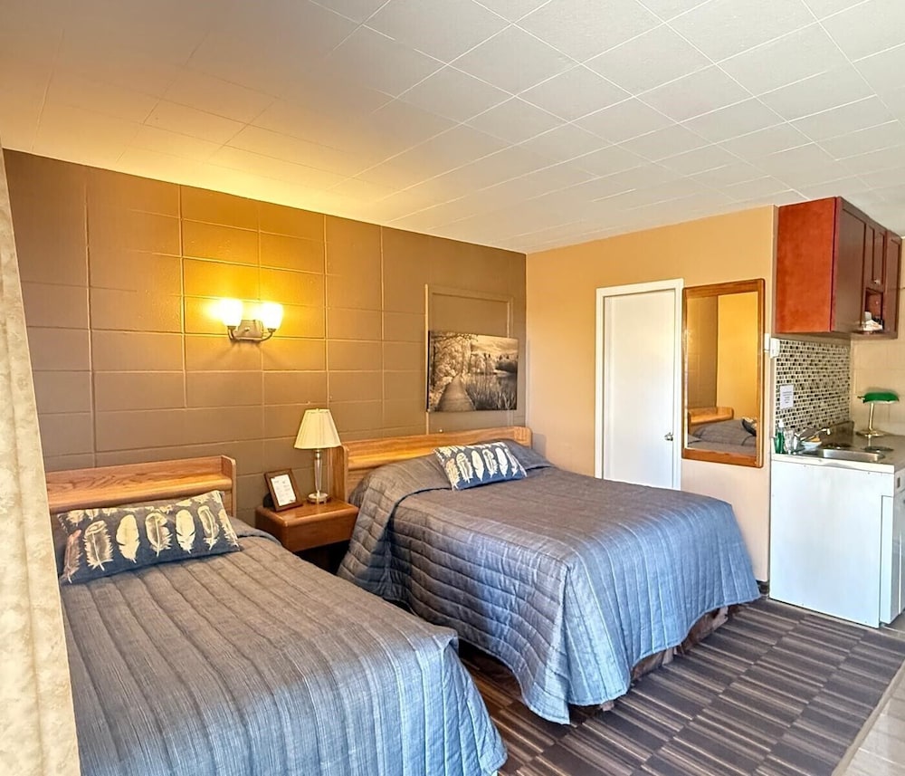 Deluxe Double or Twin Room, Non Smoking, Hill View photo 1