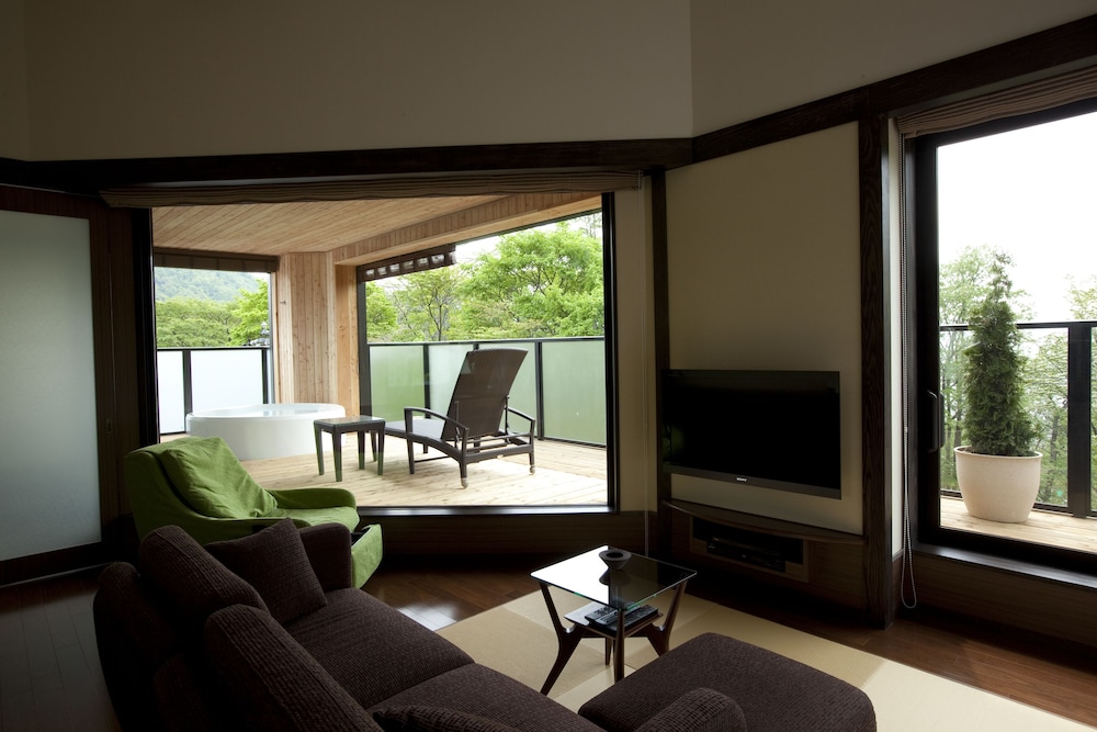 Junior suite with private open-air bath (NOT ONSEN) - Photo 5