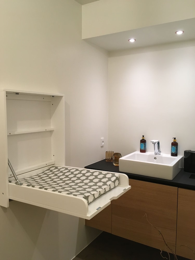 Double Room, Shared Bathroom (Linen Excluded) photo 3