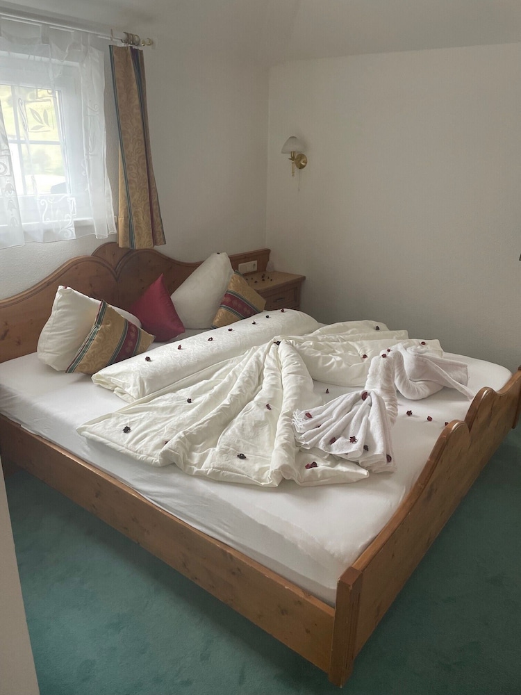 Triple Room, Mountain View photo 1