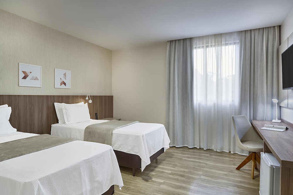 Deluxe Twin Room, 2 Twin Beds - Photo 1